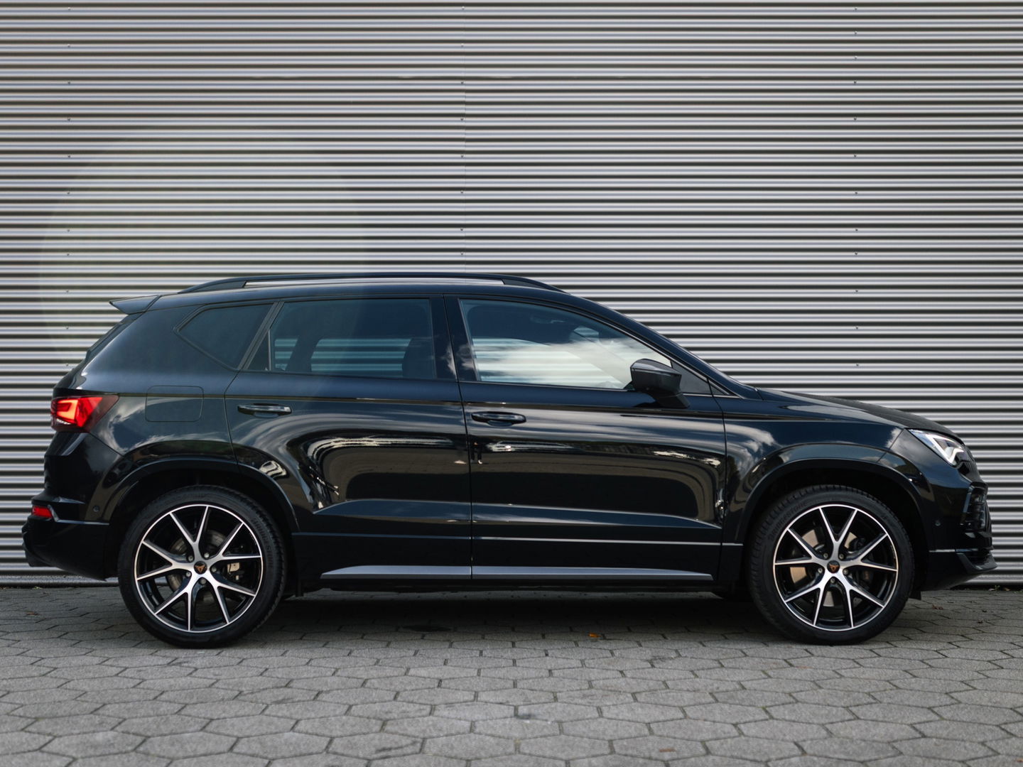 CUPRA Ateca 2.0 TSI 4DRIVE PANO BEATS 360 CAMERA SCHAALSTOELEN