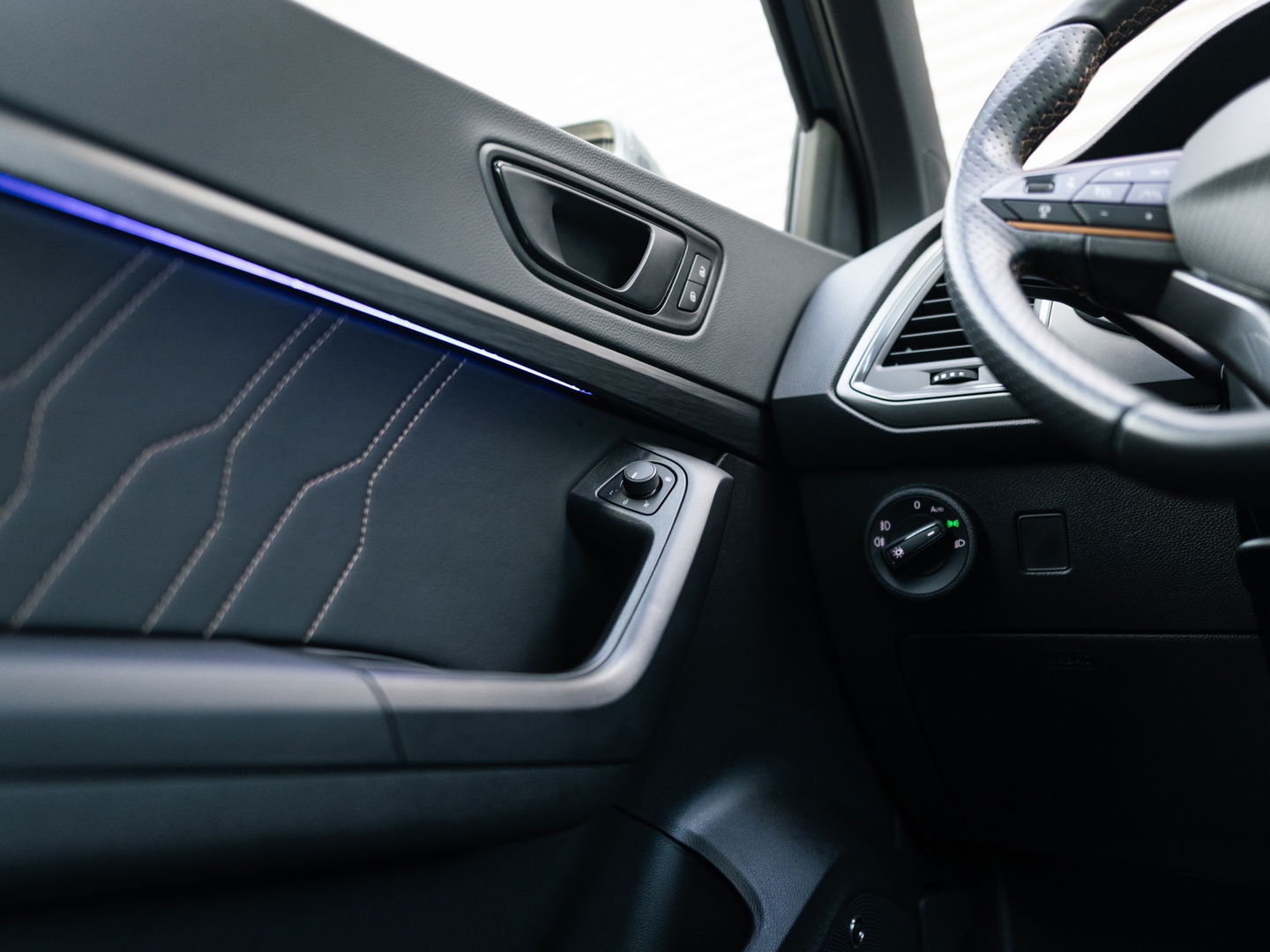 CUPRA Ateca 2.0 TSI 4DRIVE PANO BEATS 360 CAMERA SCHAALSTOELEN