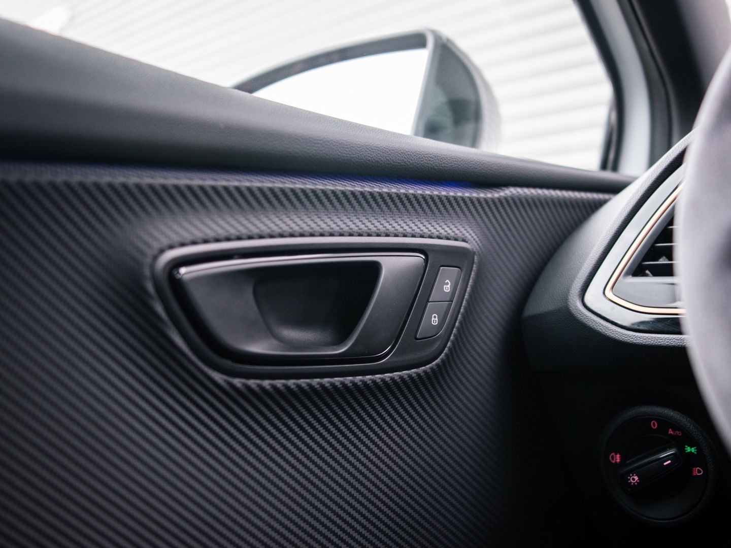 SEAT Leon ST 2.0 TSI CUPRA R 4DRIVE PANO CARBON BREMBO BEATS