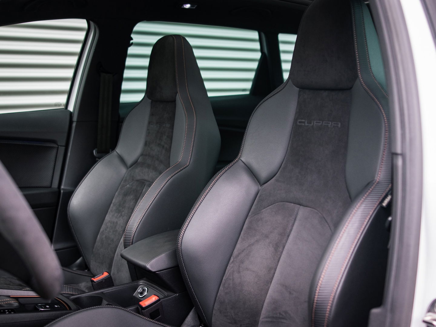 SEAT Leon ST 2.0 TSI CUPRA R 4DRIVE PANO CARBON BREMBO BEATS