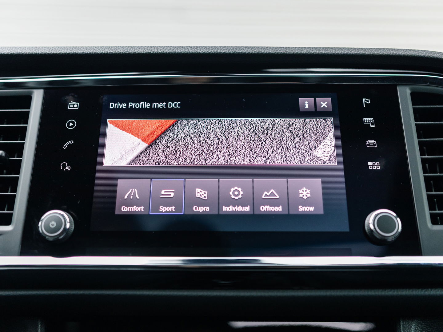 CUPRA Ateca 2.0 TSI 4DRIVE PANO BREMBO BEATS CAMERA TREKHAAK