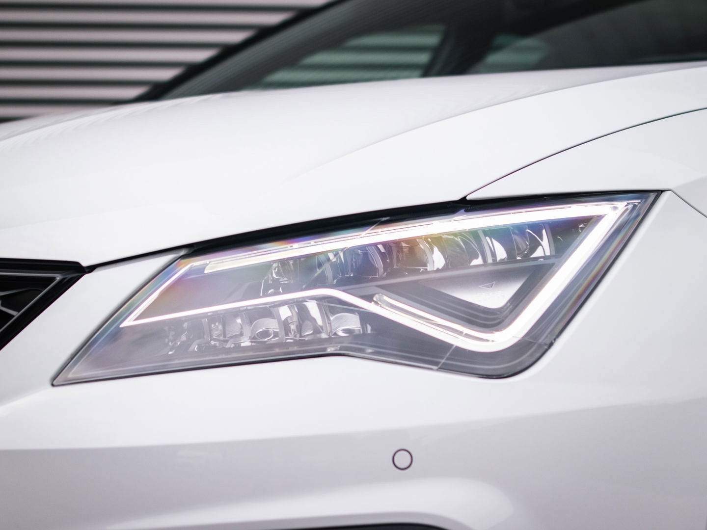 SEAT Leon ST 2.0 TSI CUPRA R 4DRIVE PANO CARBON BREMBO BEATS