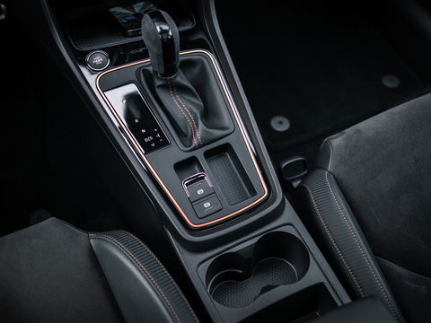 SEAT Leon ST 2.0 TSI CUPRA R 4DRIVE PANO CARBON BREMBO BEATS