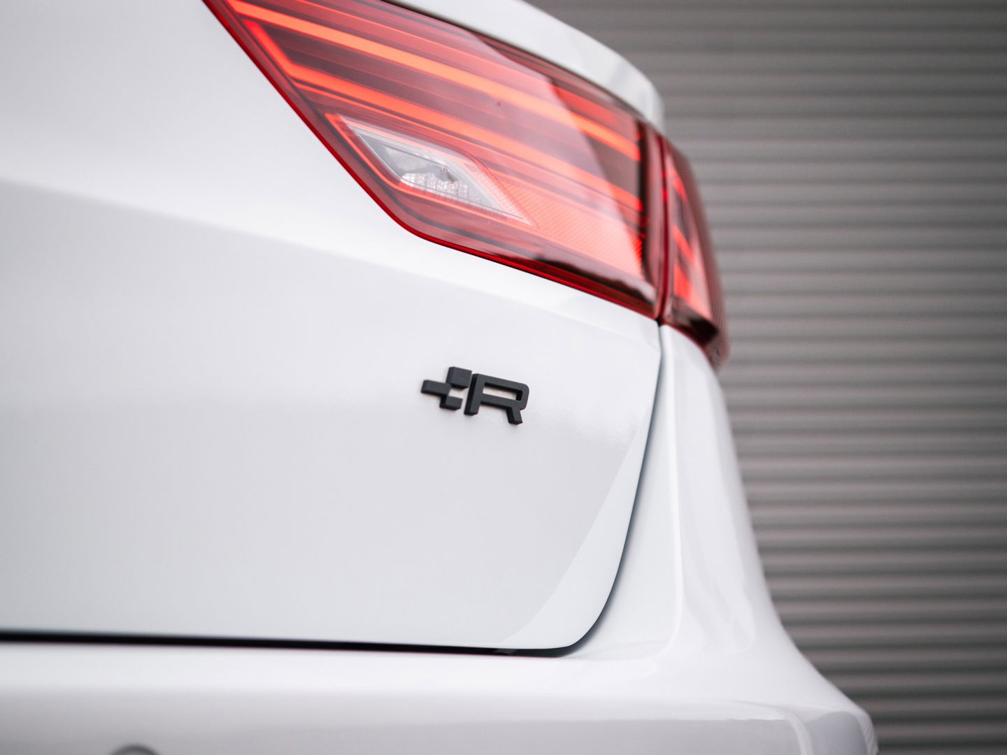 SEAT Leon ST 2.0 TSI CUPRA R 4DRIVE PANO CARBON BREMBO BEATS