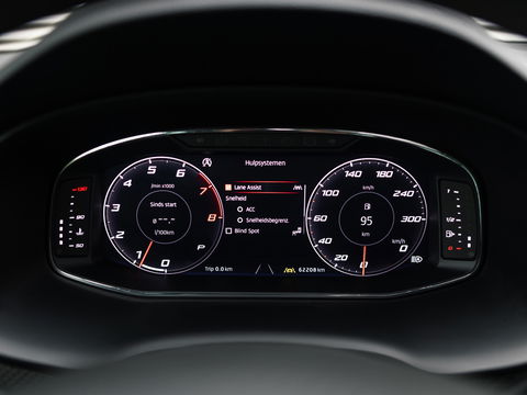 CUPRA Ateca 2.0 TSI 4DRIVE LIMITED AKRA CARBON BREMBO BEATS