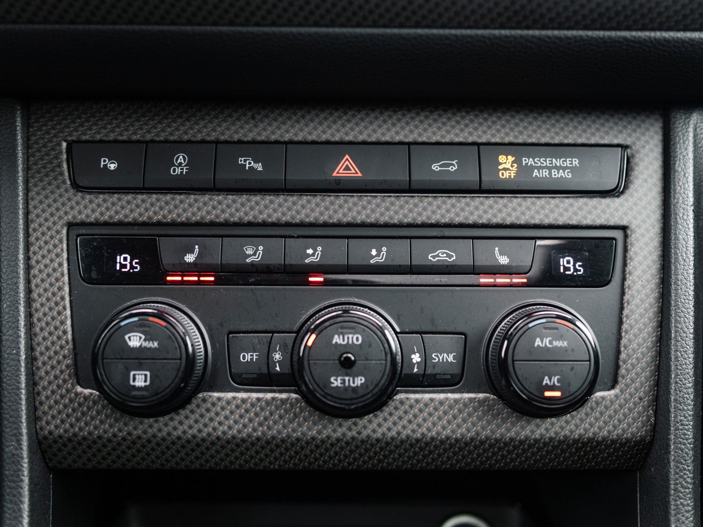 CUPRA Ateca 2.0 TSI 4DRIVE LIMITED AKRA CARBON BREMBO BEATS