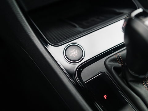 CUPRA Ateca 2.0 TSI 4DRIVE LIMITED AKRA CARBON BREMBO BEATS