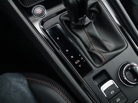 CUPRA Ateca 2.0 TSI 4DRIVE LIMITED AKRA CARBON BREMBO BEATS