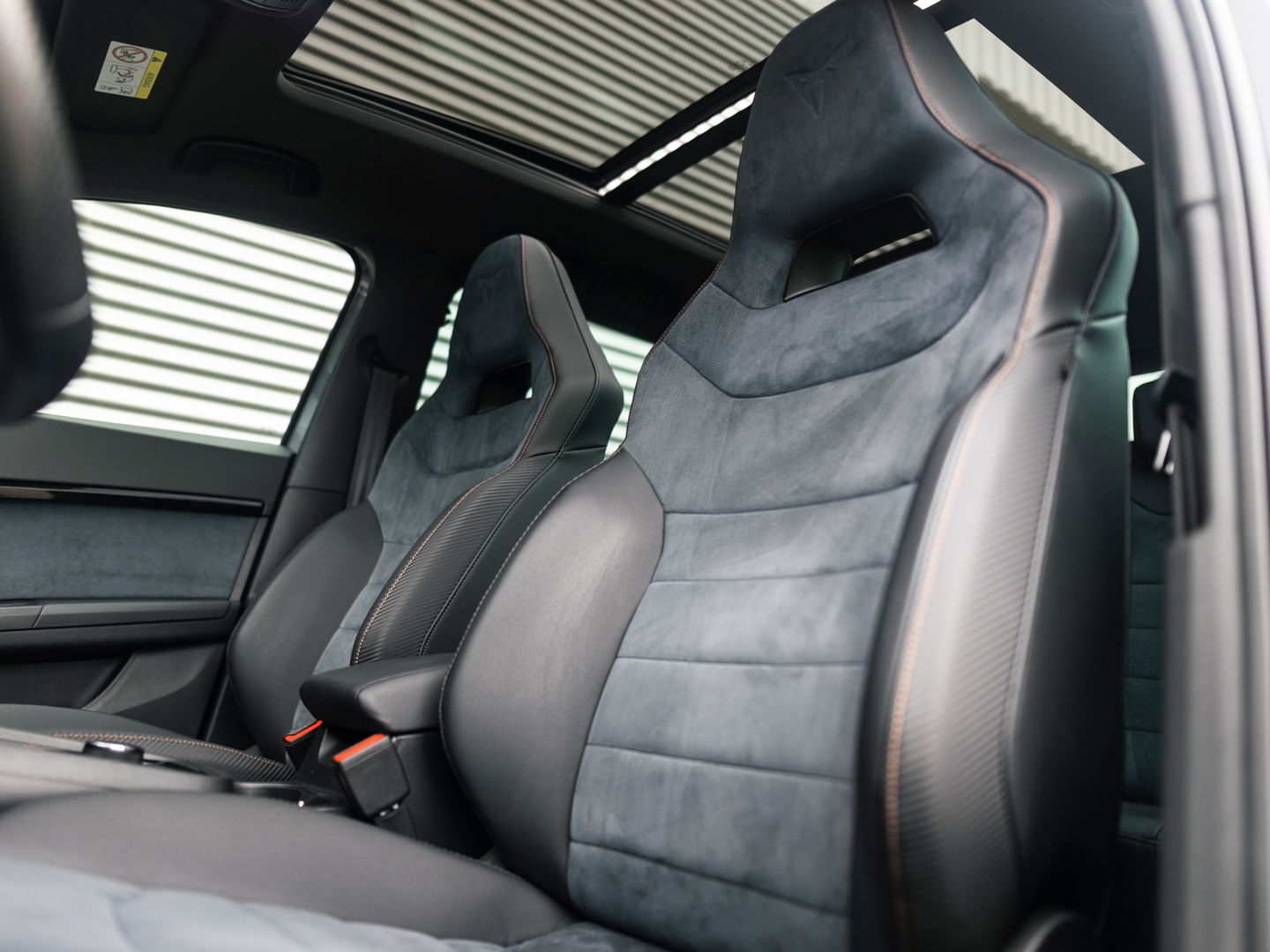 CUPRA Ateca 2.0 TSI 4DRIVE LIMITED AKRA CARBON BREMBO BEATS