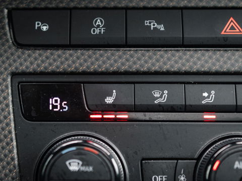 CUPRA Ateca 2.0 TSI 4DRIVE LIMITED AKRA CARBON BREMBO BEATS