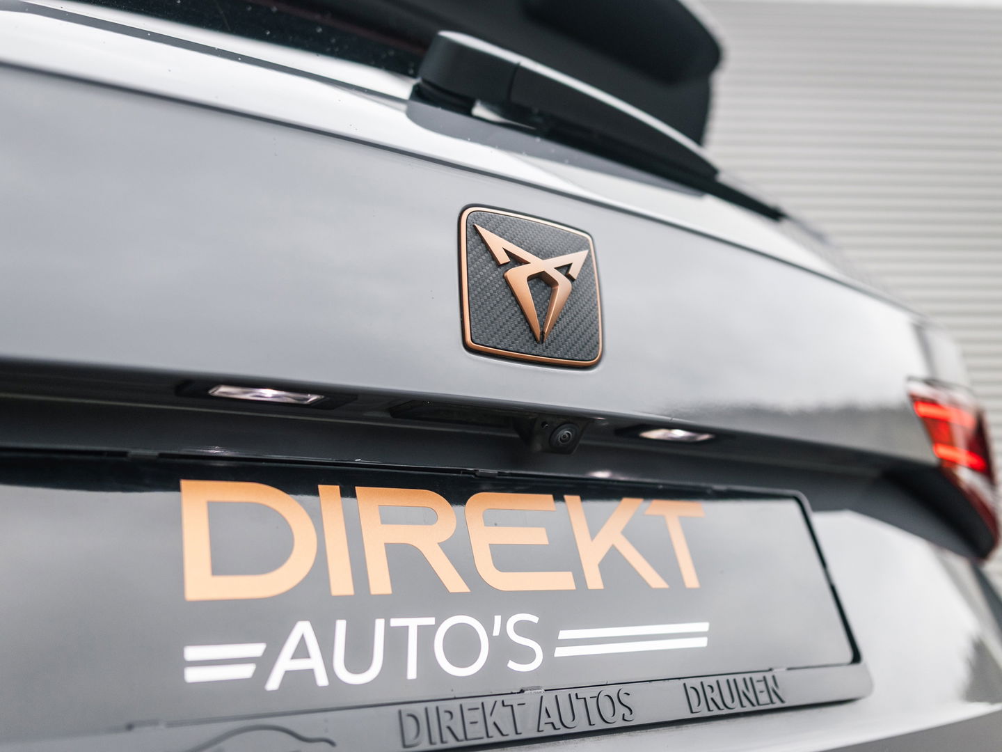 CUPRA Ateca 2.0 TSI 4DRIVE LIMITED AKRA CARBON BREMBO BEATS