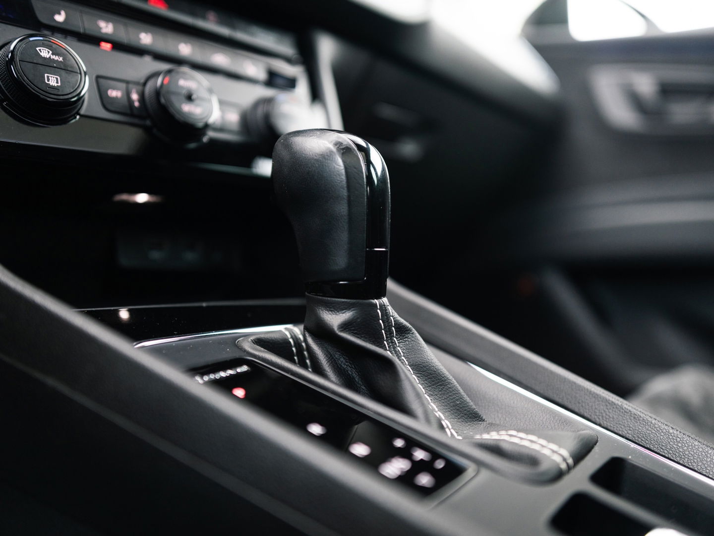 SEAT Leon ST 2.0 TSI CUPRA 300 4DRIVE PANO BEATS VIRTUAL DCC