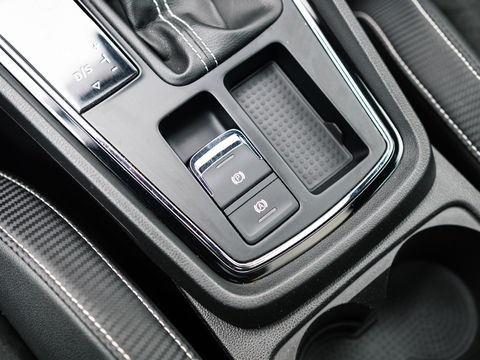 SEAT Leon ST 2.0 TSI CUPRA 300 4DRIVE PANO BEATS VIRTUAL DCC