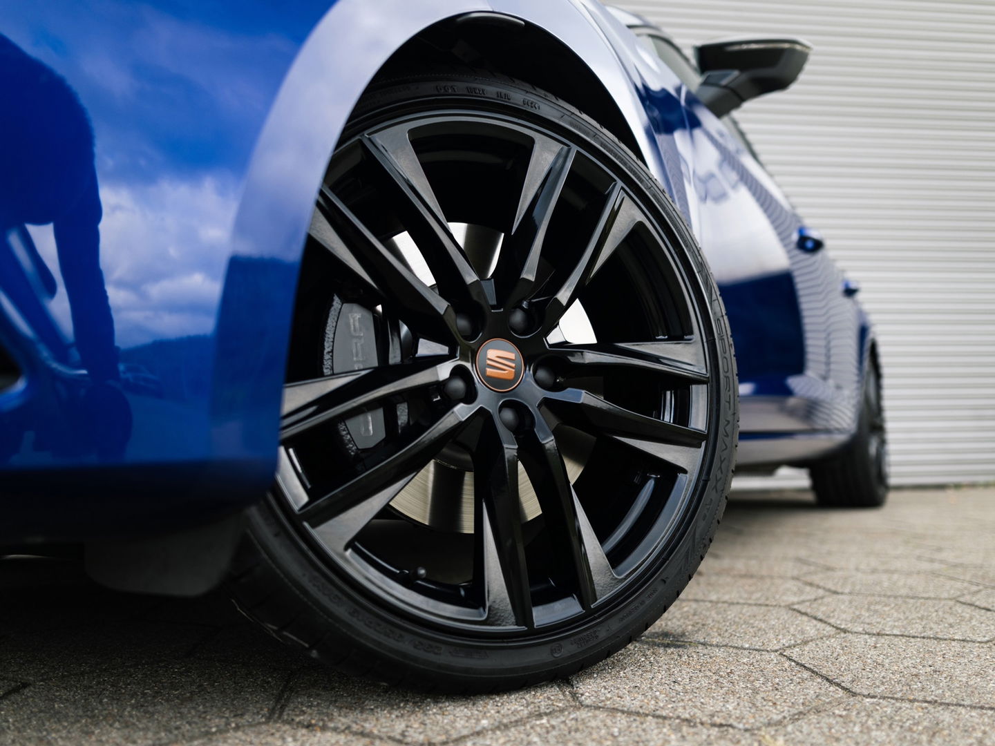 SEAT Leon ST 2.0 TSI CUPRA 300 4DRIVE PANO BEATS VIRTUAL DCC