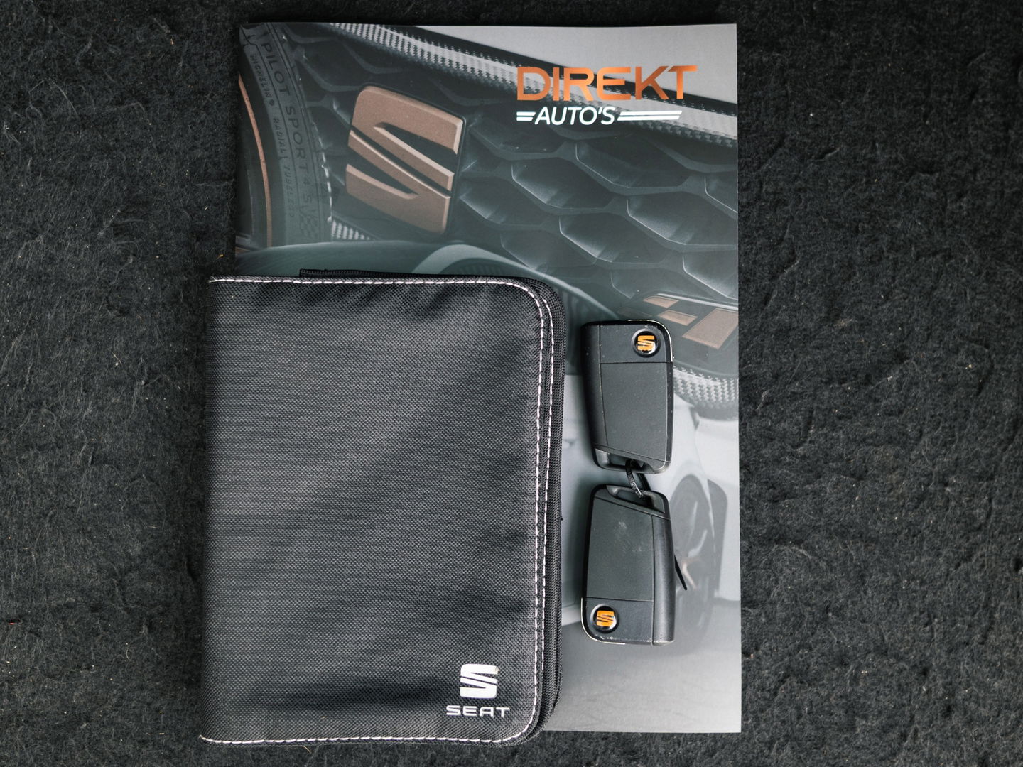 SEAT Leon ST 2.0 TSI CUPRA 300 4DRIVE PANO BEATS VIRTUAL DCC