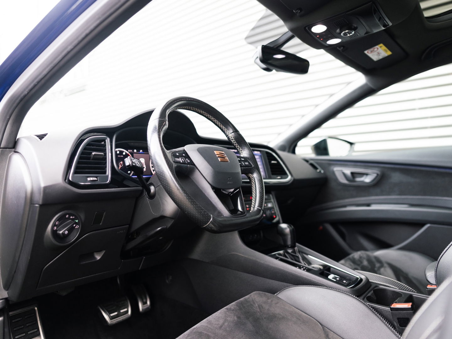 SEAT Leon ST 2.0 TSI CUPRA 300 4DRIVE PANO BEATS VIRTUAL DCC