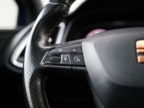 SEAT Leon ST 2.0 TSI CUPRA 300 4DRIVE PANO BEATS VIRTUAL DCC