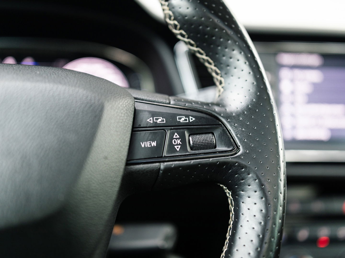 SEAT Leon ST 2.0 TSI CUPRA 300 4DRIVE PANO BEATS VIRTUAL DCC