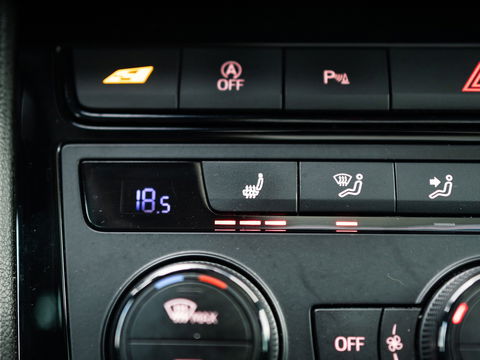 SEAT Leon ST 2.0 TSI CUPRA 300 4DRIVE PANO BEATS VIRTUAL DCC