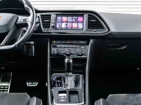 SEAT Leon ST 2.0 TSI CUPRA 300 4DRIVE PANO BEATS VIRTUAL DCC