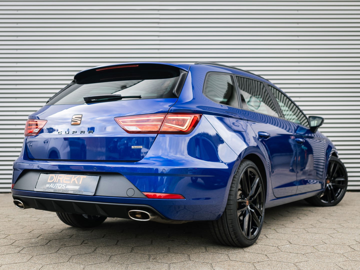 SEAT Leon ST 2.0 TSI CUPRA 300 4DRIVE PANO BEATS VIRTUAL DCC