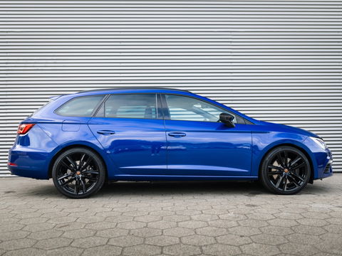 SEAT Leon ST 2.0 TSI CUPRA 300 4DRIVE PANO BEATS VIRTUAL DCC
