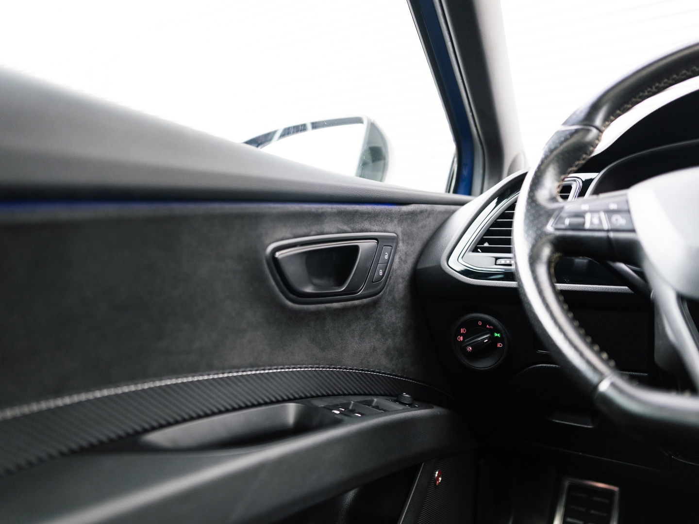 SEAT Leon ST 2.0 TSI CUPRA 300 4DRIVE PANO BEATS VIRTUAL DCC