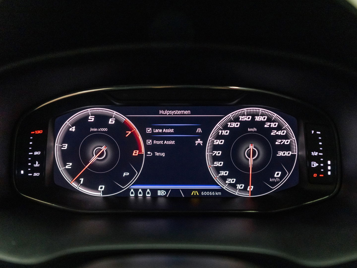 SEAT Leon ST 2.0 TSI CUPRA R 4DRIVE CARBON PANO BREMBO BEATS