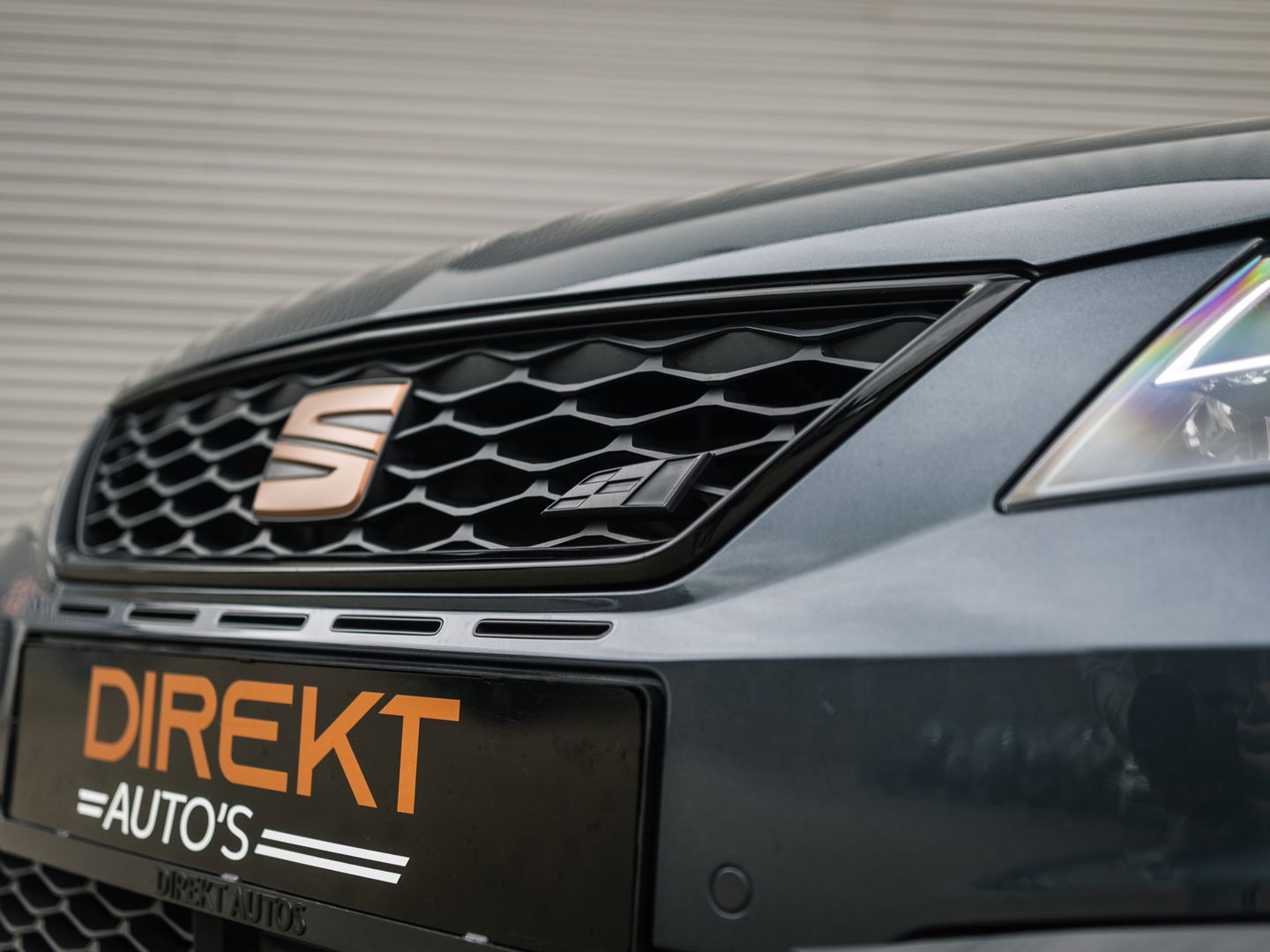 SEAT Leon ST 2.0 TSI CUPRA R 4DRIVE CARBON PANO BREMBO BEATS