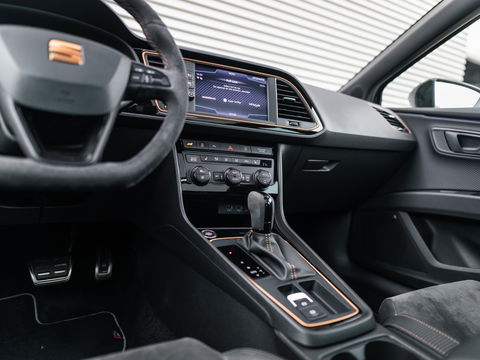 SEAT Leon ST 2.0 TSI CUPRA R 4DRIVE CARBON PANO BREMBO BEATS