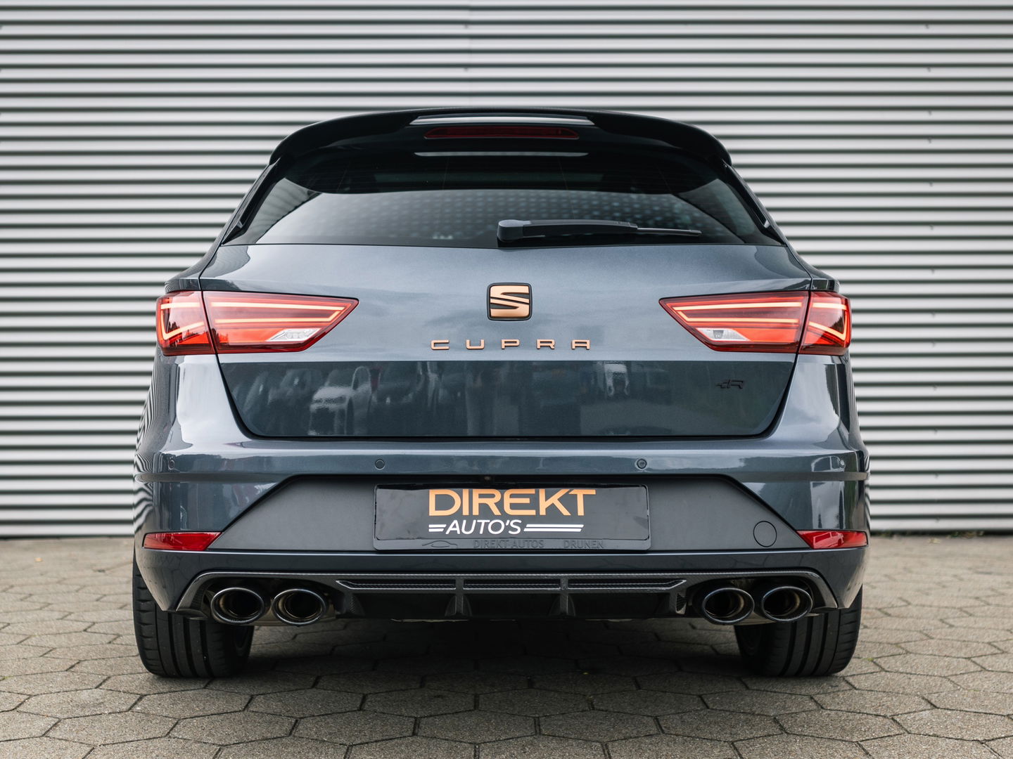 SEAT Leon ST 2.0 TSI CUPRA R 4DRIVE CARBON PANO BREMBO BEATS