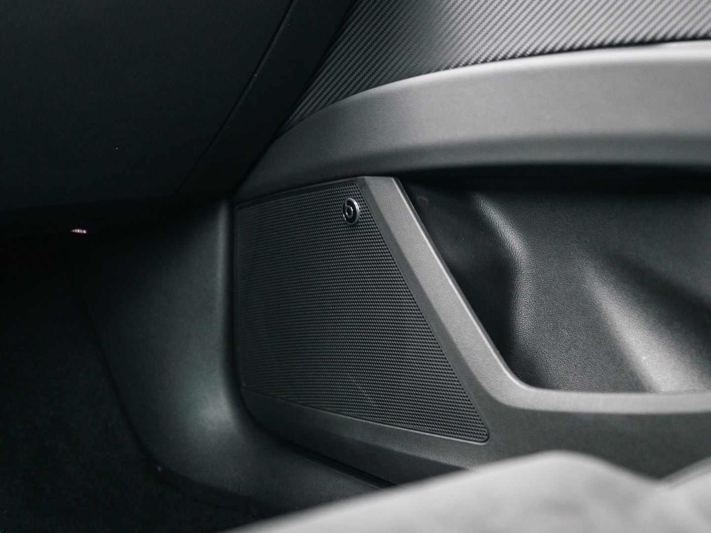 SEAT Leon ST 2.0 TSI CUPRA R 4DRIVE CARBON PANO BREMBO BEATS