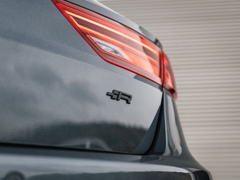 SEAT Leon ST 2.0 TSI CUPRA R 4DRIVE CARBON PANO BREMBO BEATS