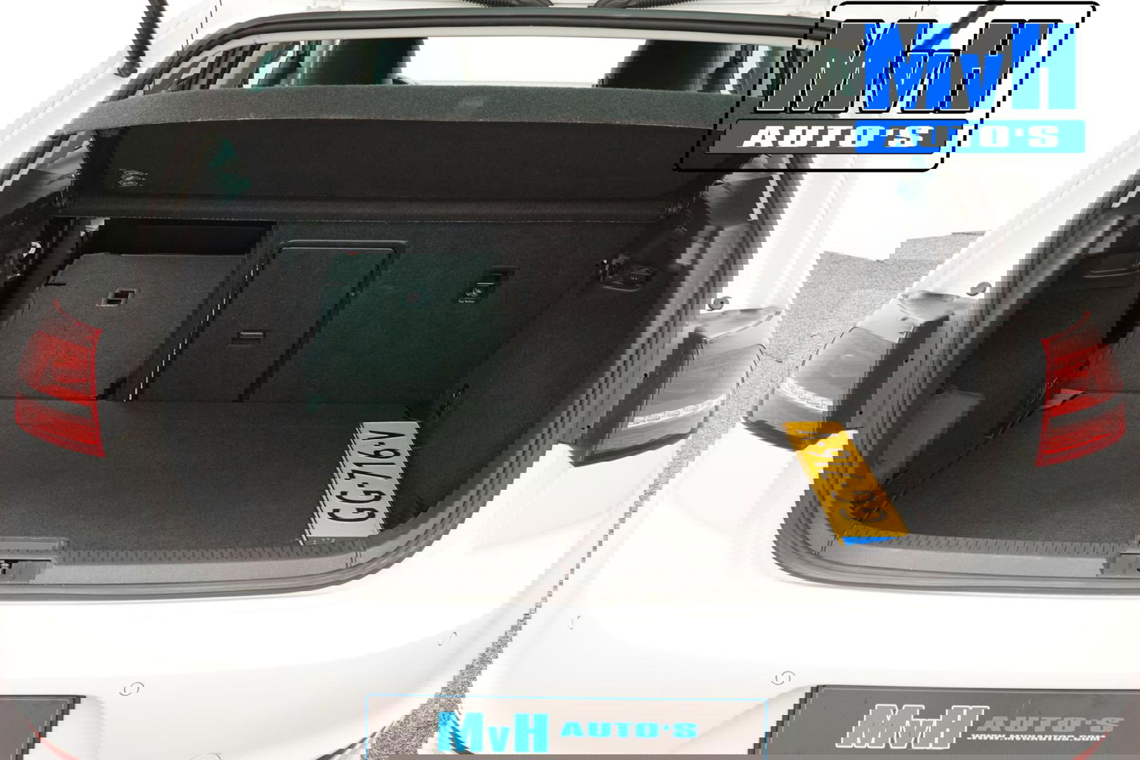 Volkswagen Golf 1.2 TSI Business Edition R-Line|CAMERA|TREKH