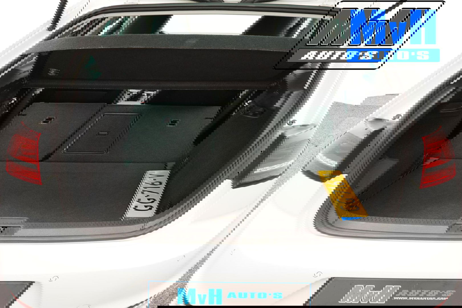 Volkswagen Golf 1.2 TSI Business Edition R-Line|CAMERA|TREKH