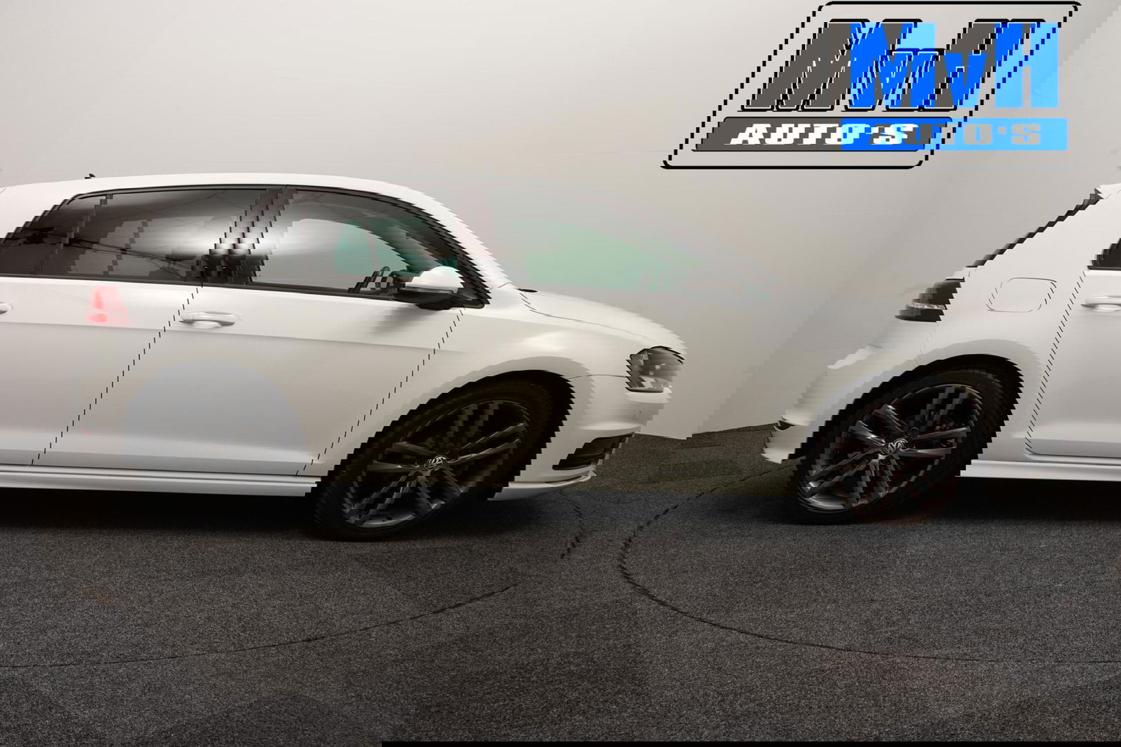 Volkswagen Golf 1.2 TSI Business Edition R-Line|CAMERA|TREKH