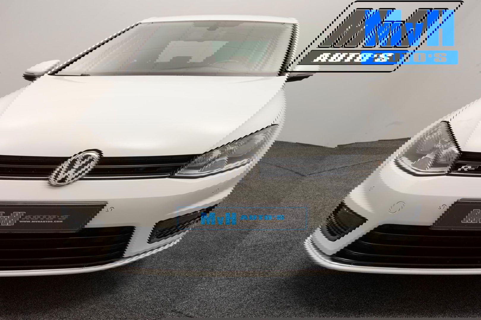 Volkswagen Golf 1.2 TSI Business Edition R-Line|CAMERA|TREKH