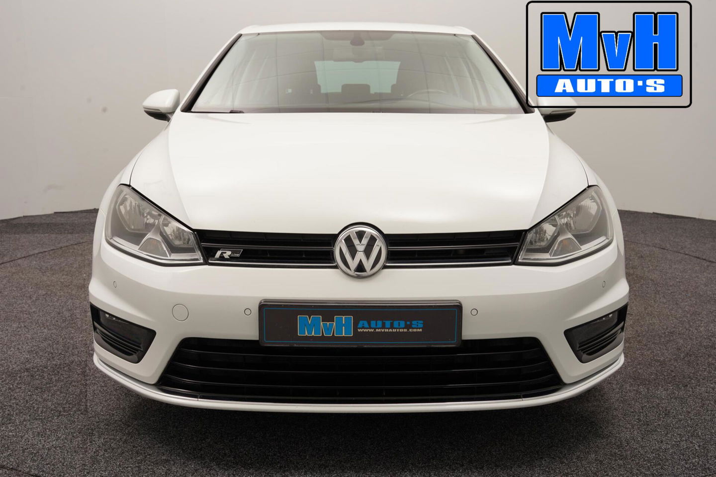 Volkswagen Golf 1.2 TSI Business Edition R-Line|CAMERA|TREKH