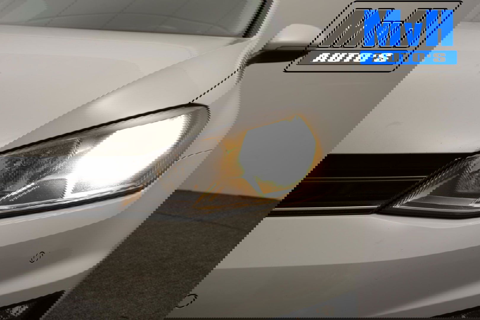 Volkswagen Golf 1.2 TSI Business Edition R-Line|CAMERA|TREKH