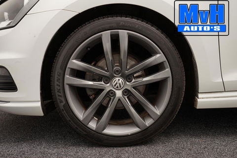 Volkswagen Golf 1.2 TSI Business Edition R-Line|CAMERA|TREKH