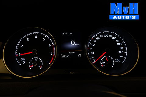 Volkswagen Golf 1.2 TSI Business Edition R-Line|CAMERA|TREKH