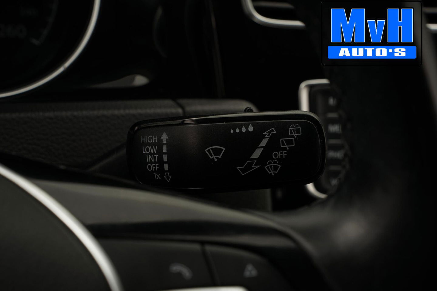 Volkswagen Golf 1.2 TSI Business Edition R-Line|CAMERA|TREKH