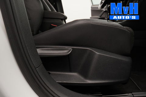 Volkswagen Golf 1.2 TSI Business Edition R-Line|CAMERA|TREKH