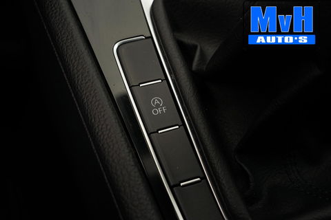 Volkswagen Golf 1.2 TSI Business Edition R-Line|CAMERA|TREKH