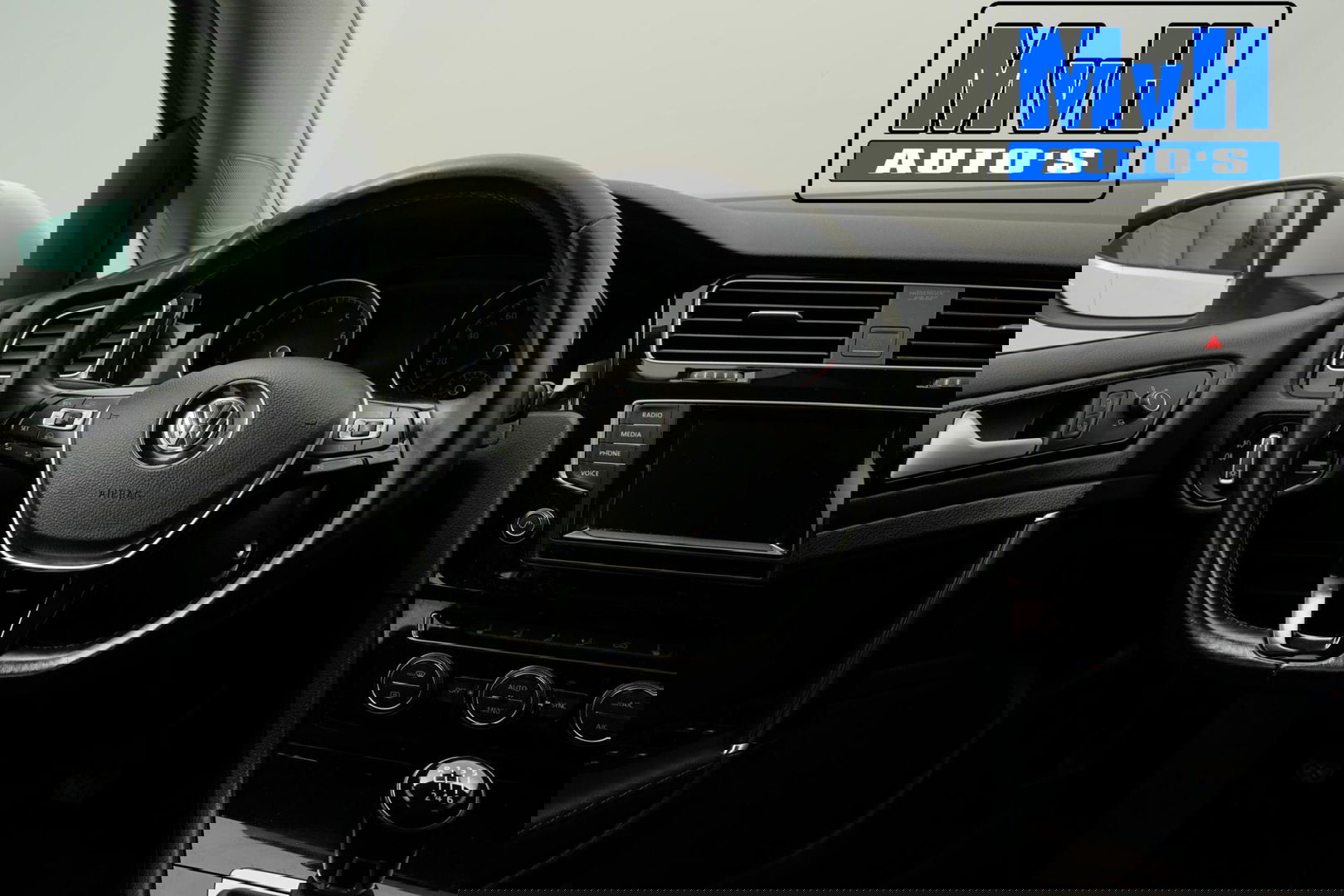 Volkswagen Golf 1.2 TSI Business Edition R-Line|CAMERA|TREKH