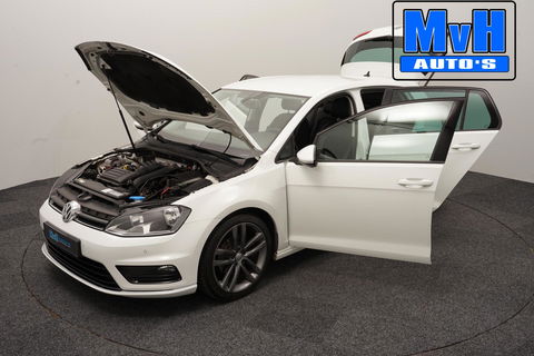 Volkswagen Golf 1.2 TSI Business Edition R-Line|CAMERA|TREKH