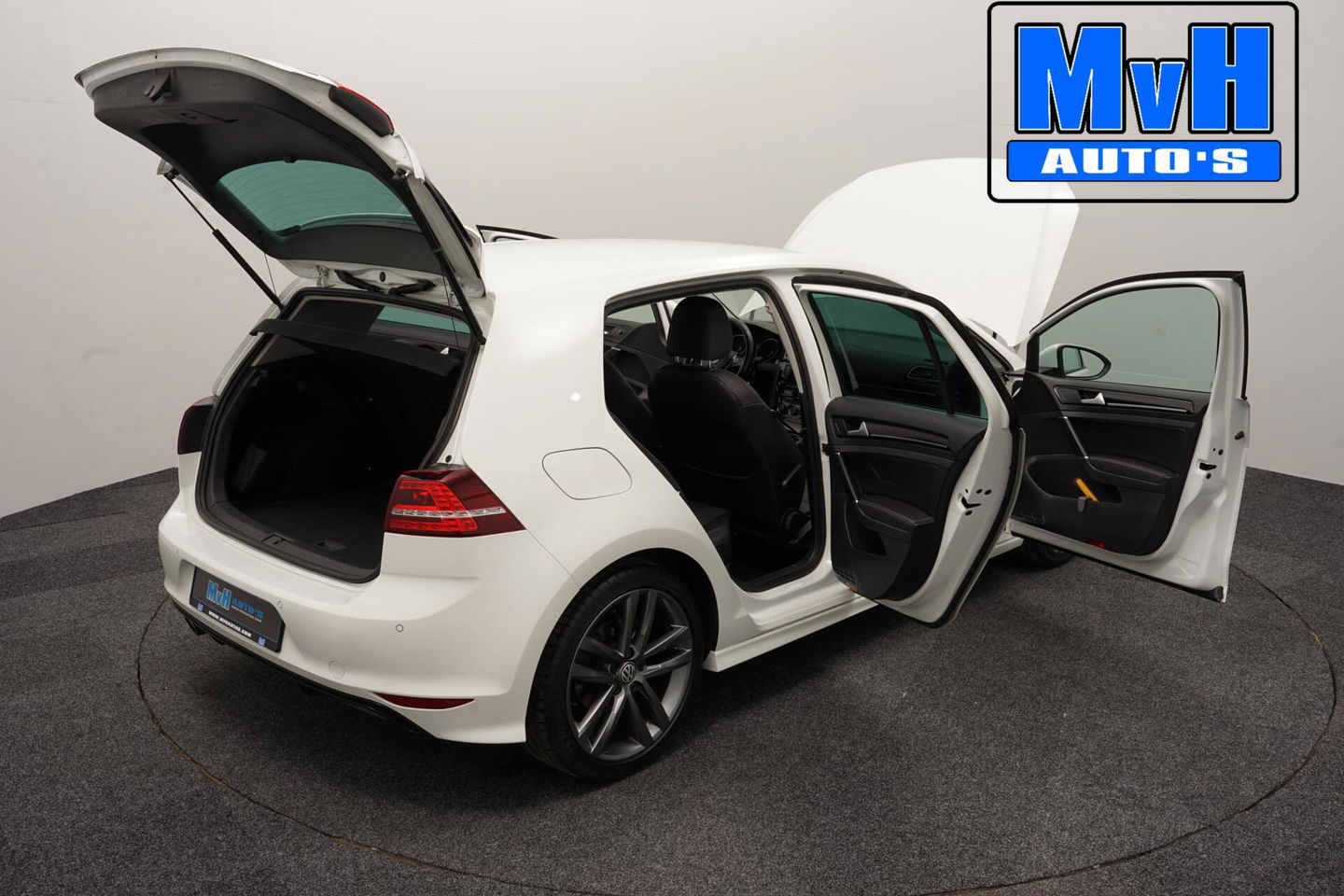 Volkswagen Golf 1.2 TSI Business Edition R-Line|CAMERA|TREKH
