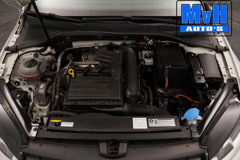 Volkswagen Golf 1.2 TSI Business Edition R-Line|CAMERA|TREKH