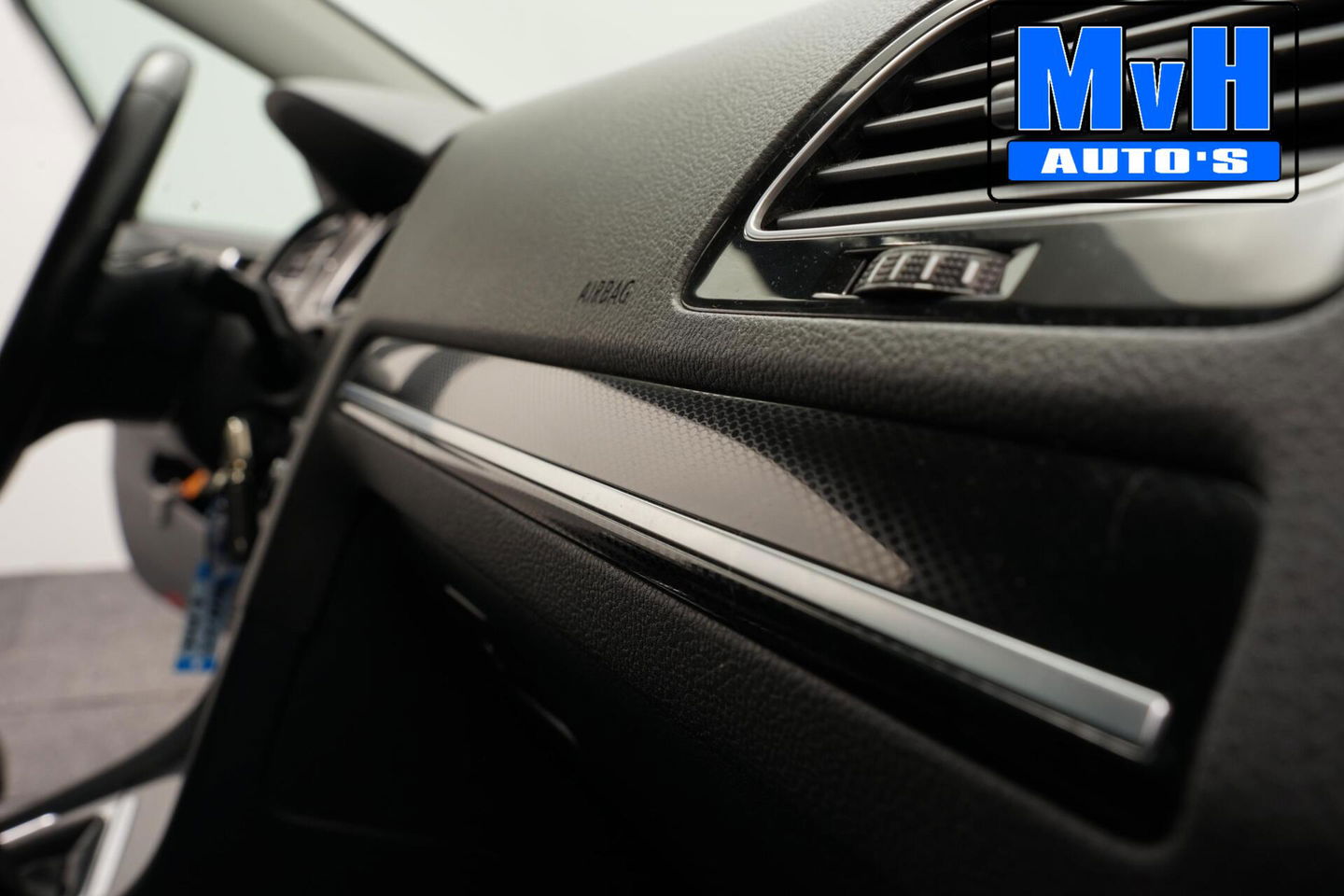 Volkswagen Golf 1.2 TSI Business Edition R-Line|CAMERA|TREKH