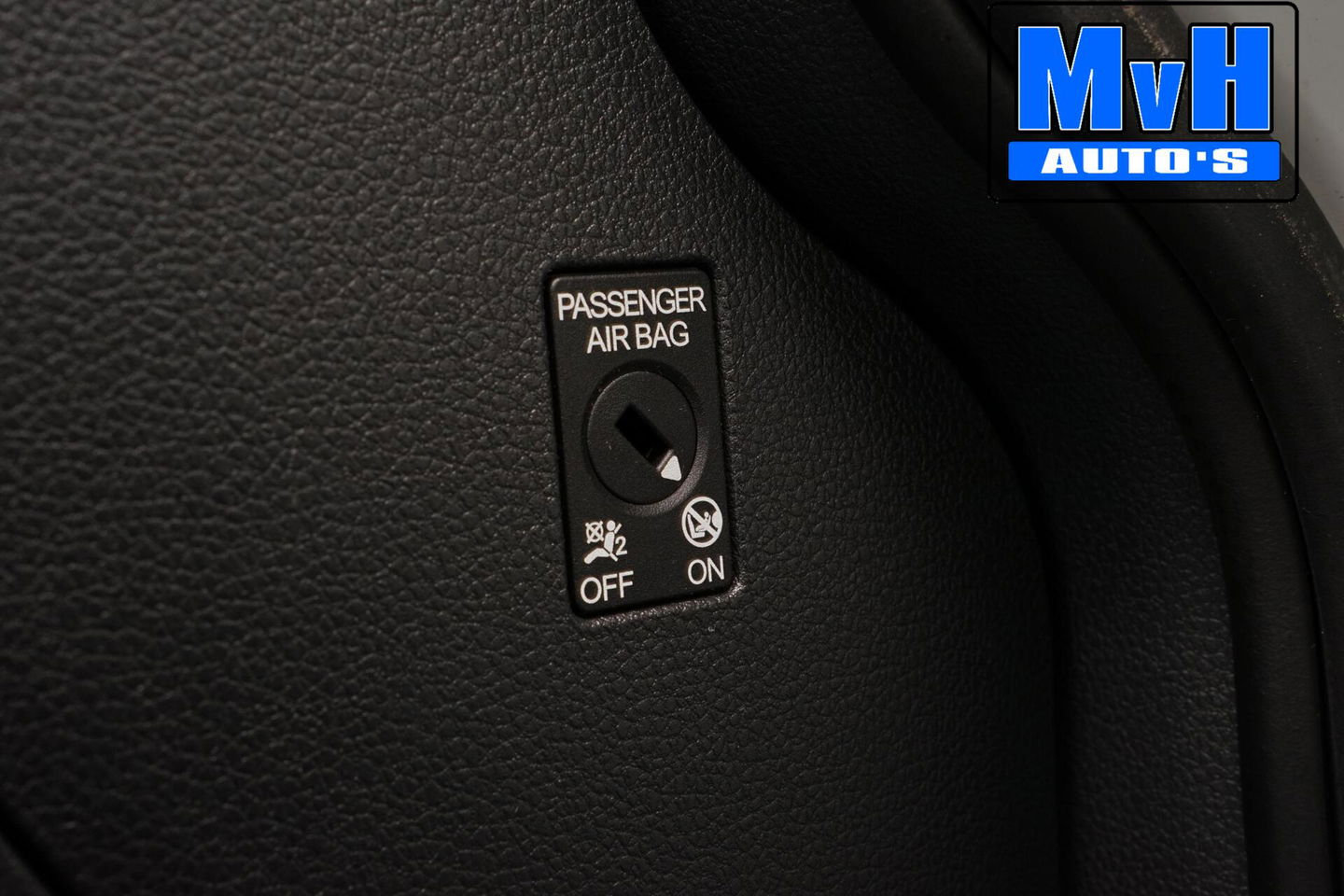 Volkswagen Golf 1.2 TSI Business Edition R-Line|CAMERA|TREKH